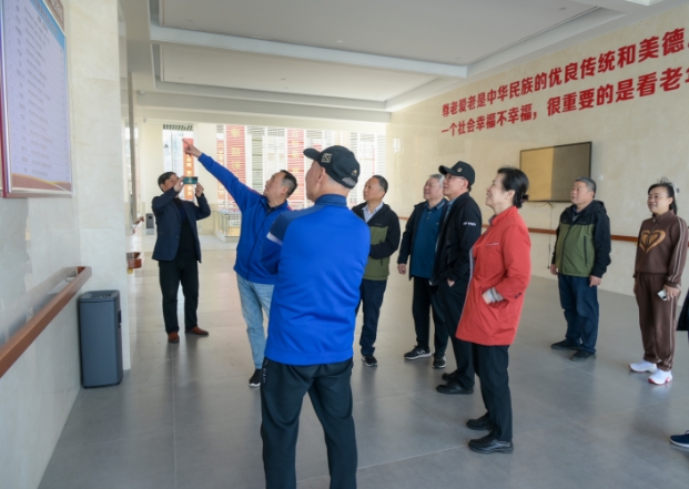 中国老年体协主席雷军一行来我市考察调研