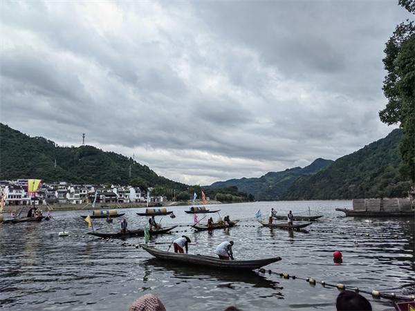 徽风润桑榆 联谊暖金秋——浮梁老体协会员沉浸式体验文化之旅