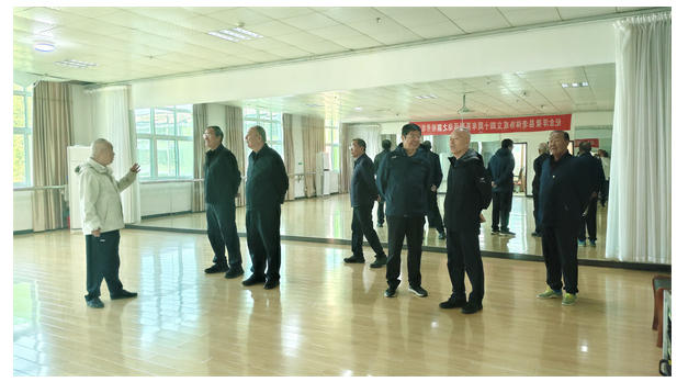 重阳两地交流学习  共促老体事业发展