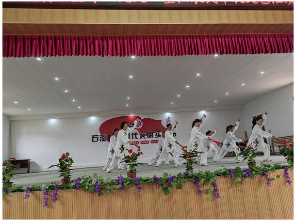 金菊映重阳 孝老暖山村——浮梁县勒功乡老体协牵头，全乡干群共庆佳节话幸福