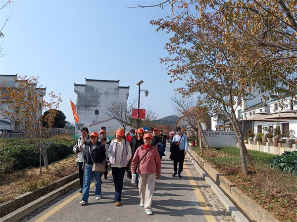 浮梁县老体协城中六片区第四季度联谊活动乐享康养之旅